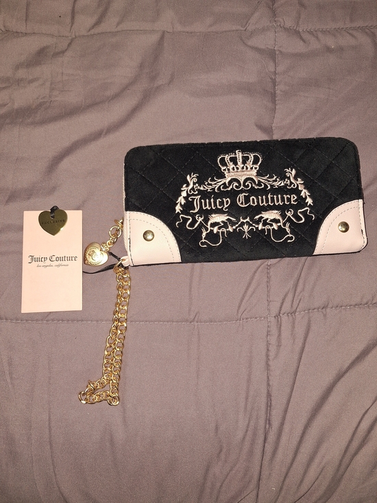 Juicy Couture Handbags - Juicy Couture Black & Pink Quilted Wristlet Wallet EXCLUSIVE